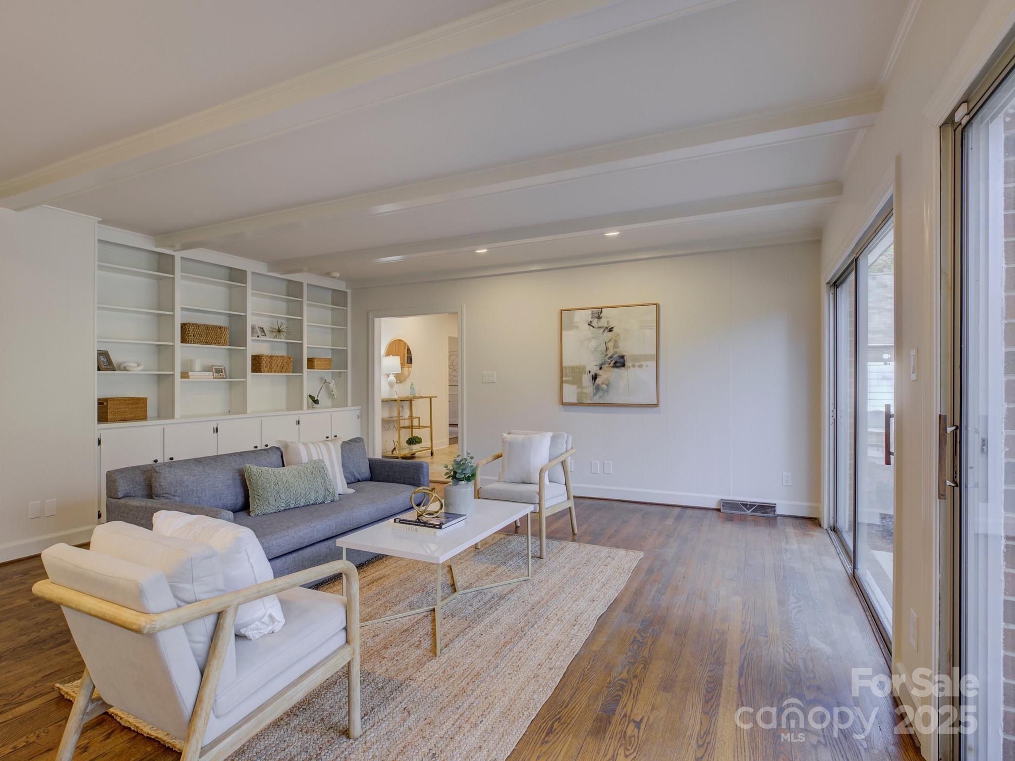 Five Knolls Estates - Residential