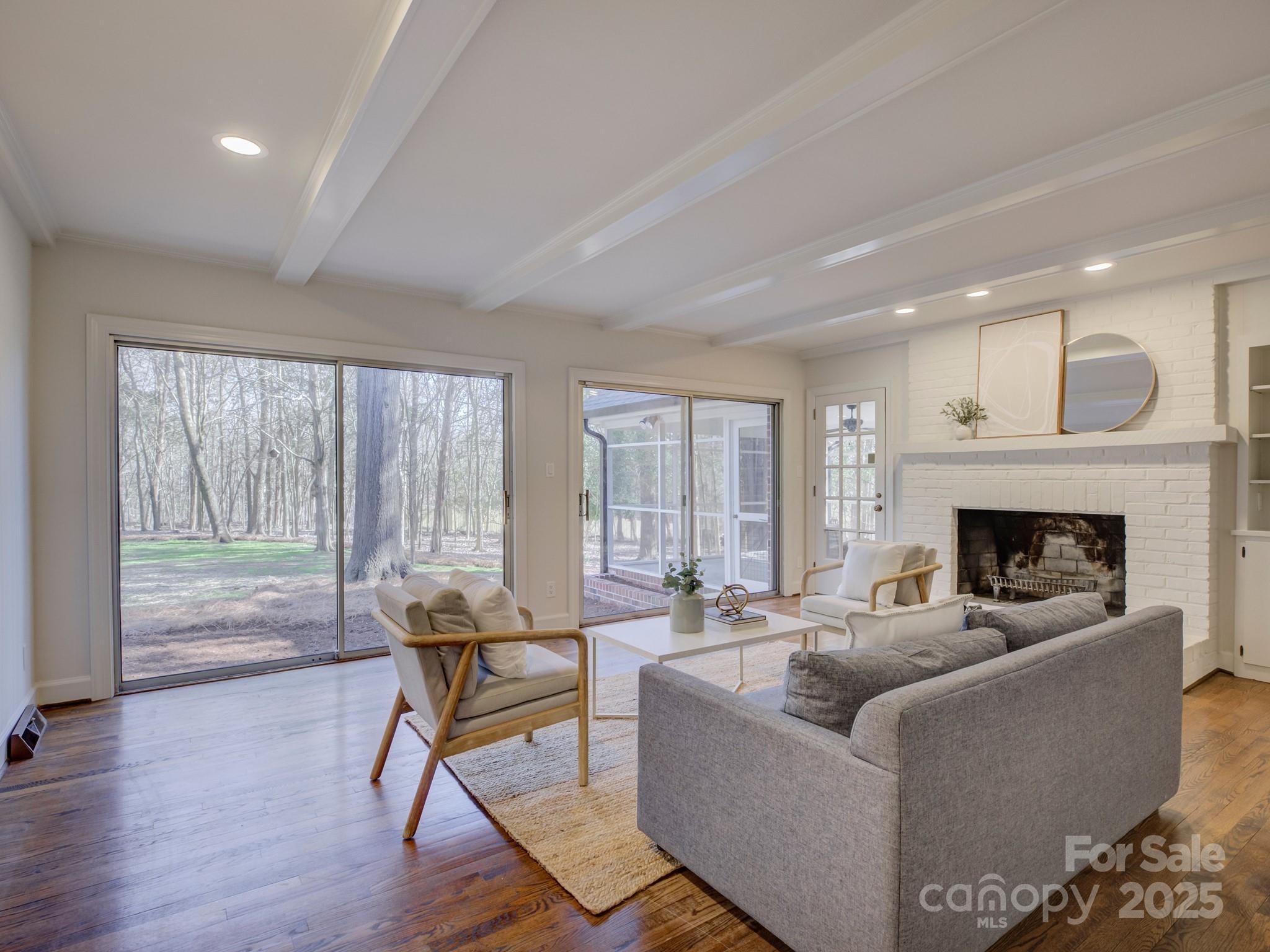 Five Knolls Estates - Residential