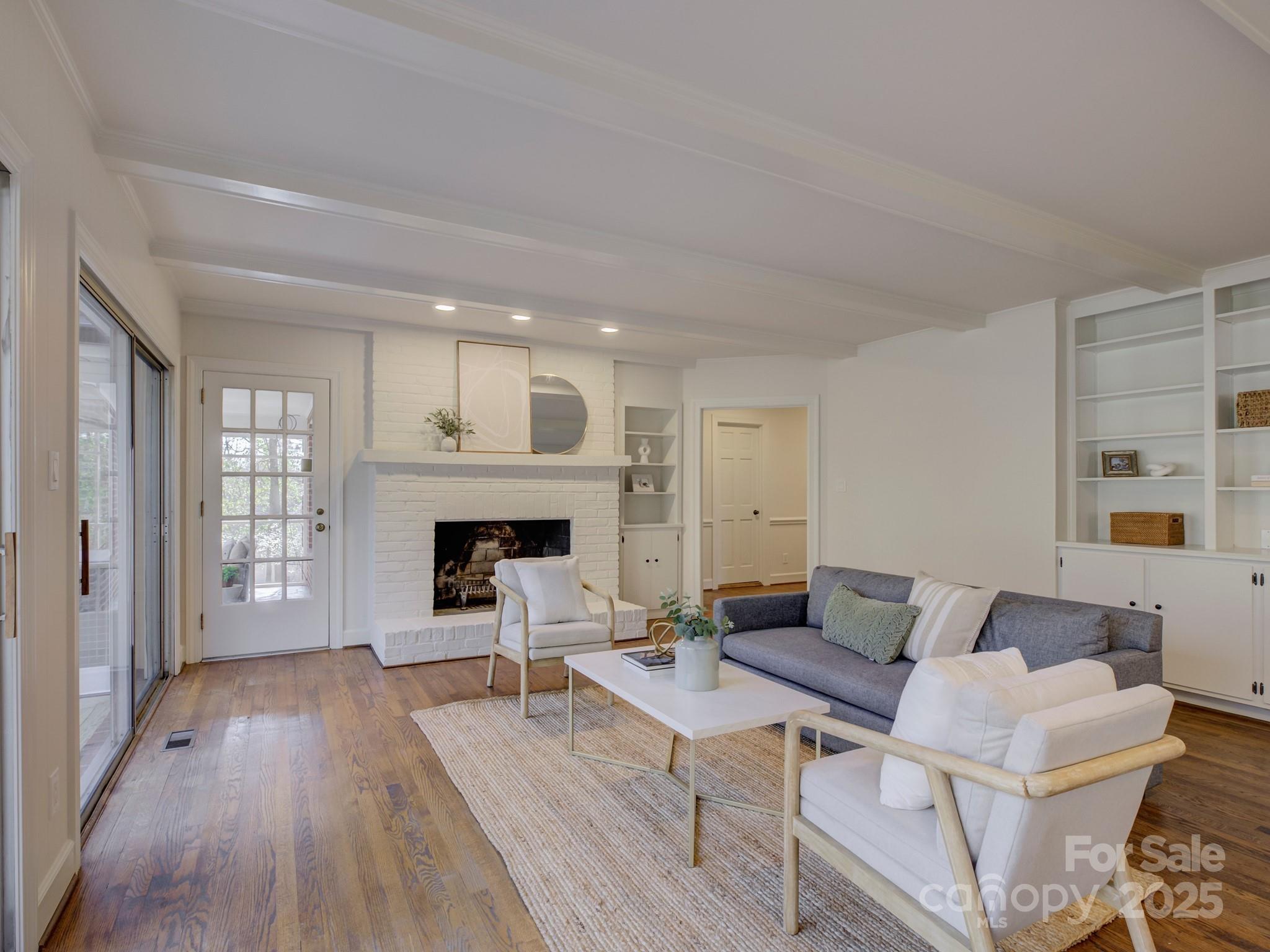 Five Knolls Estates - Residential