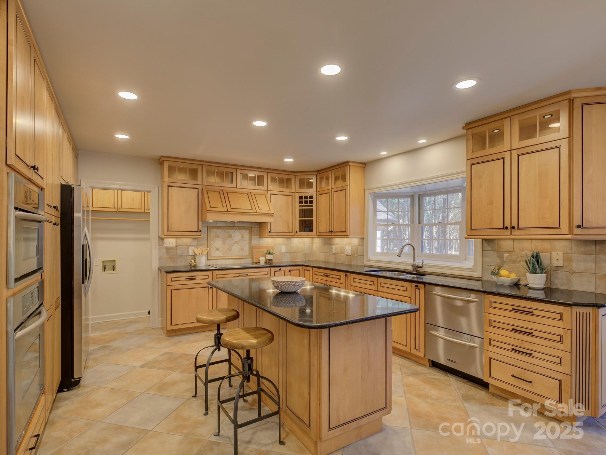 Five Knolls Estates - Residential