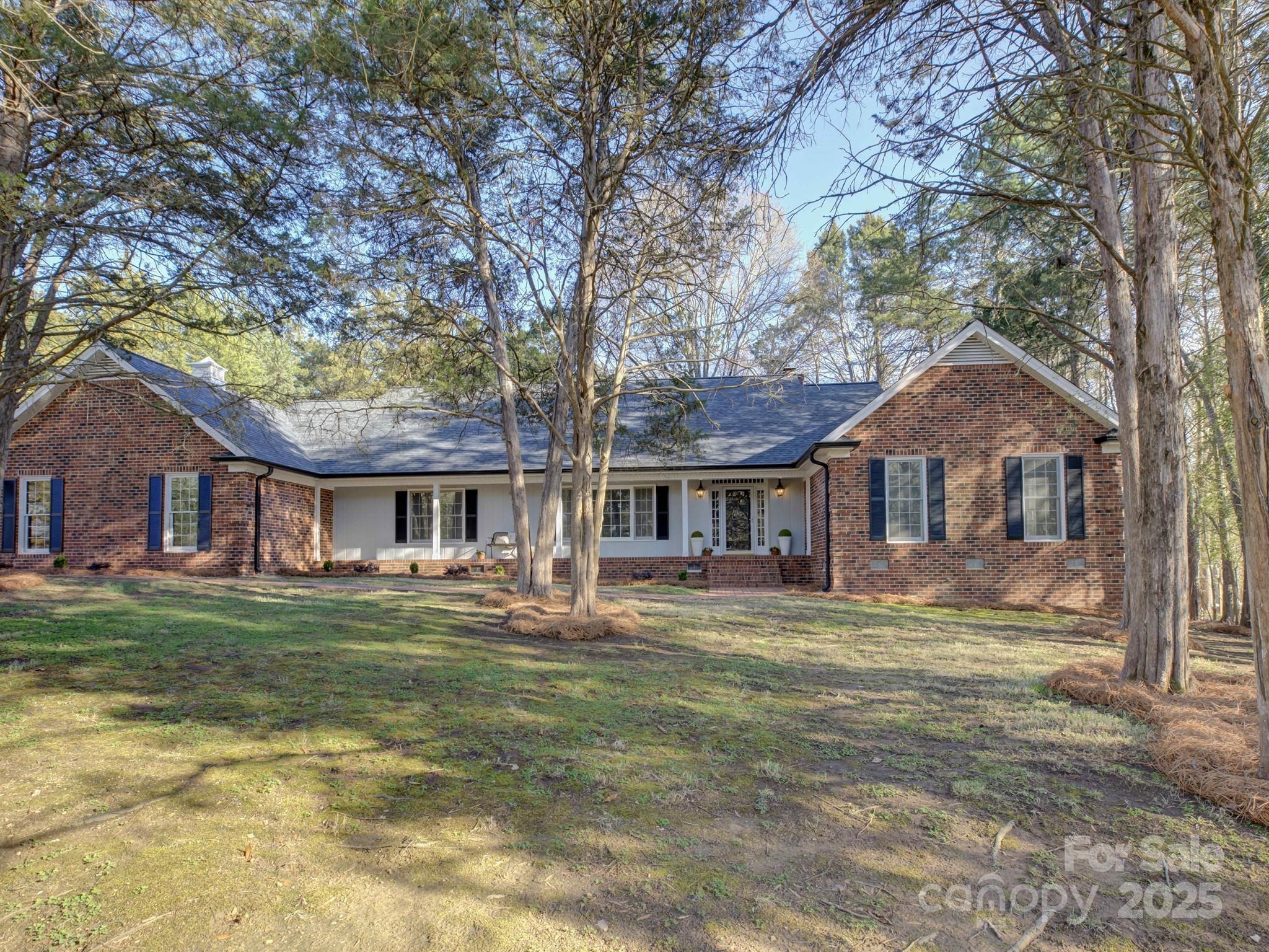 Five Knolls Estates - Residential