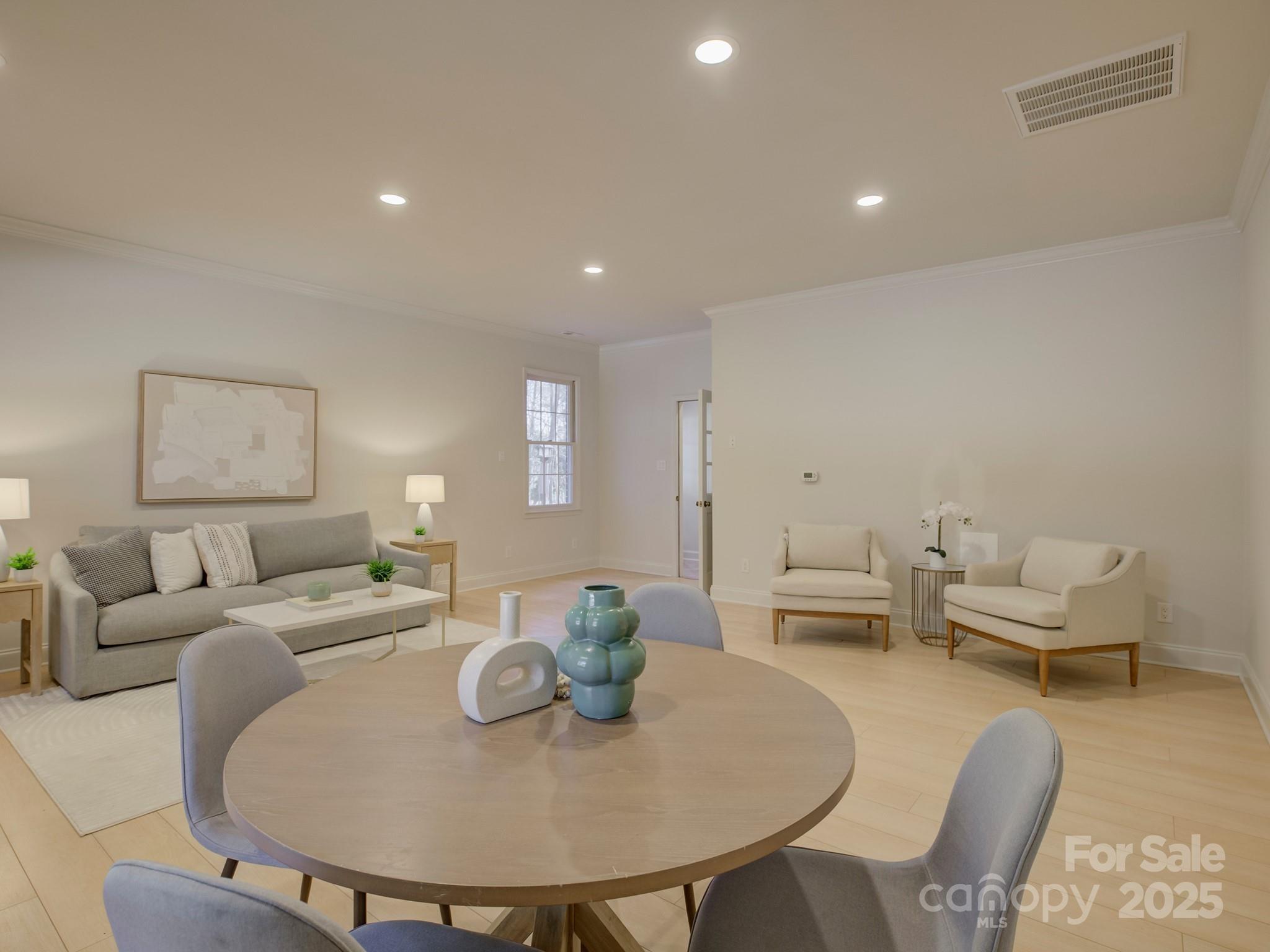 Five Knolls Estates - Residential