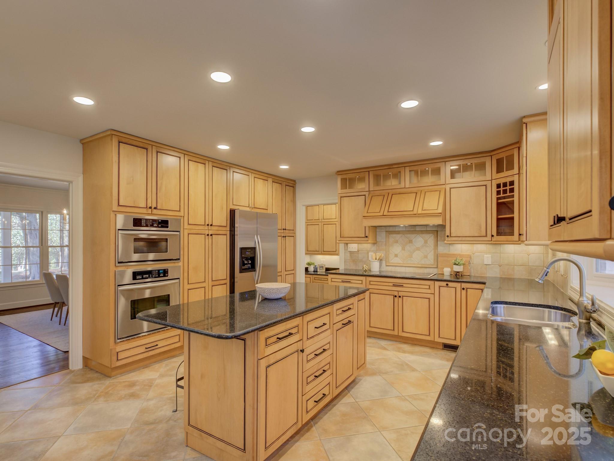 Five Knolls Estates - Residential