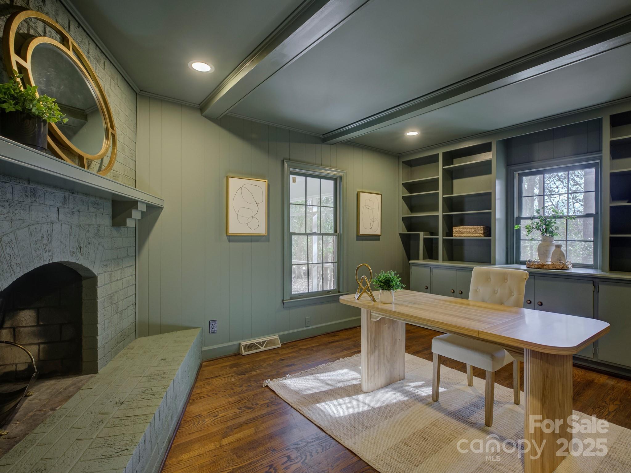 Five Knolls Estates - Residential