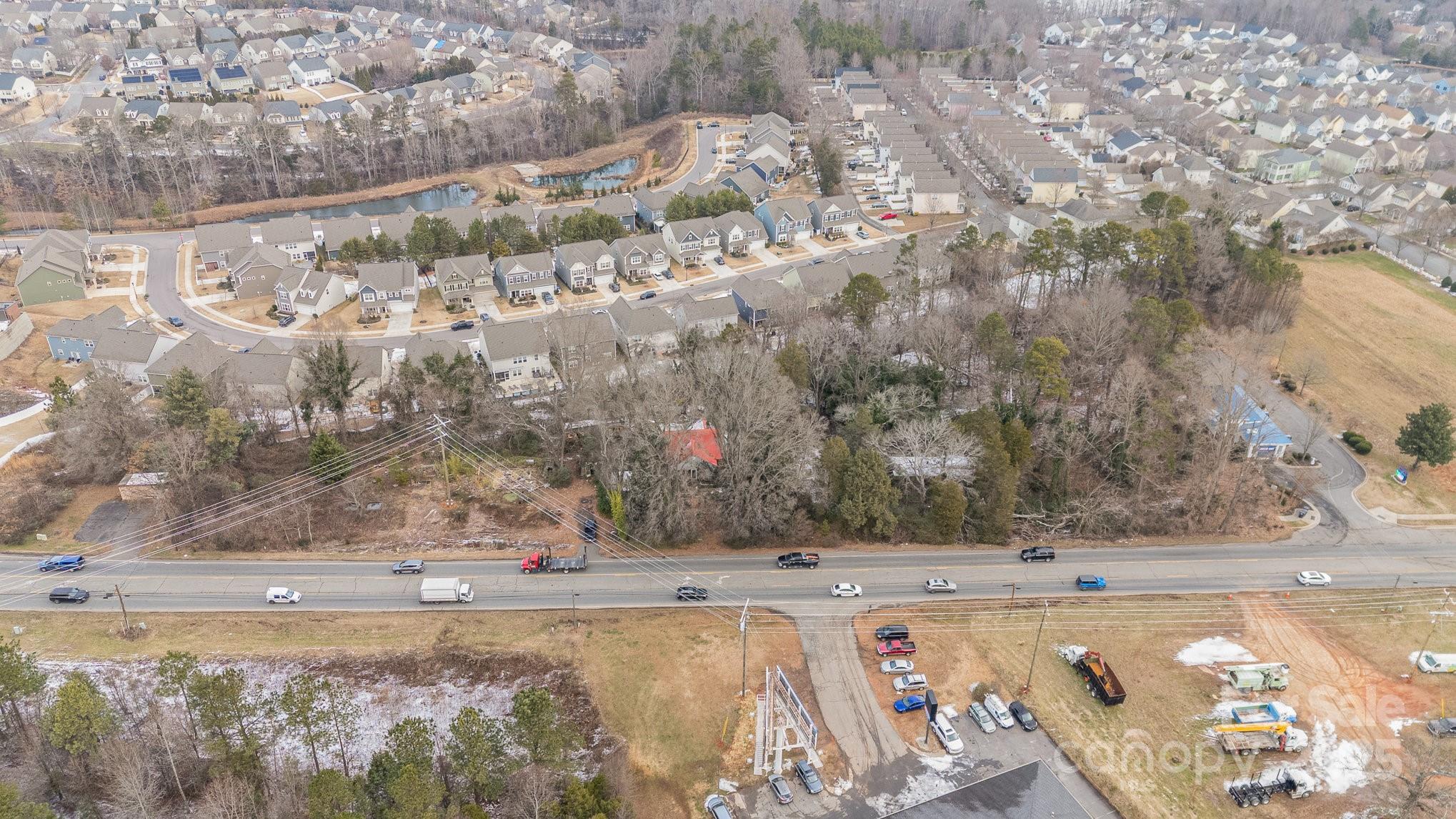882 & 890 River Highway