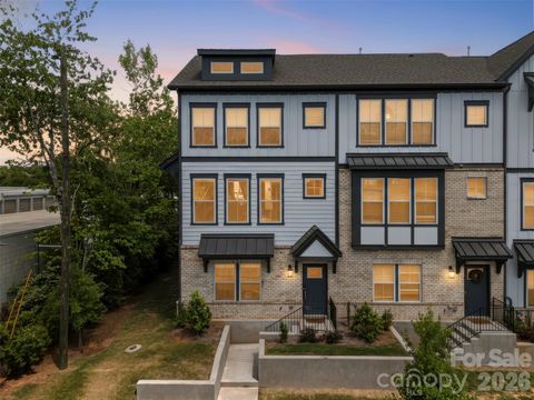 Photo of 424 Catawba Avenue, Davidson, NC 28036 (MLS # 4372454)