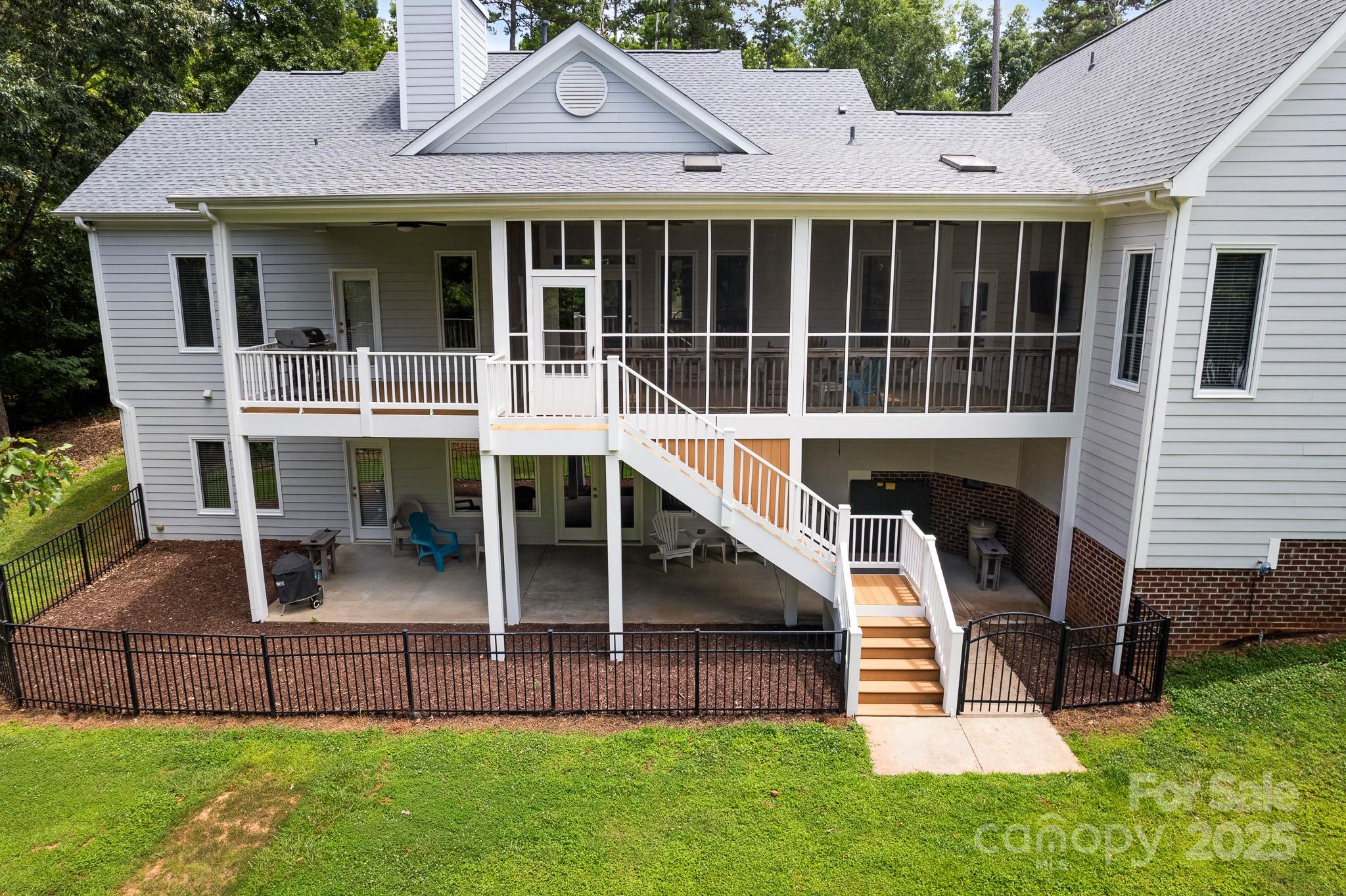 591 Emerald Isle Court
