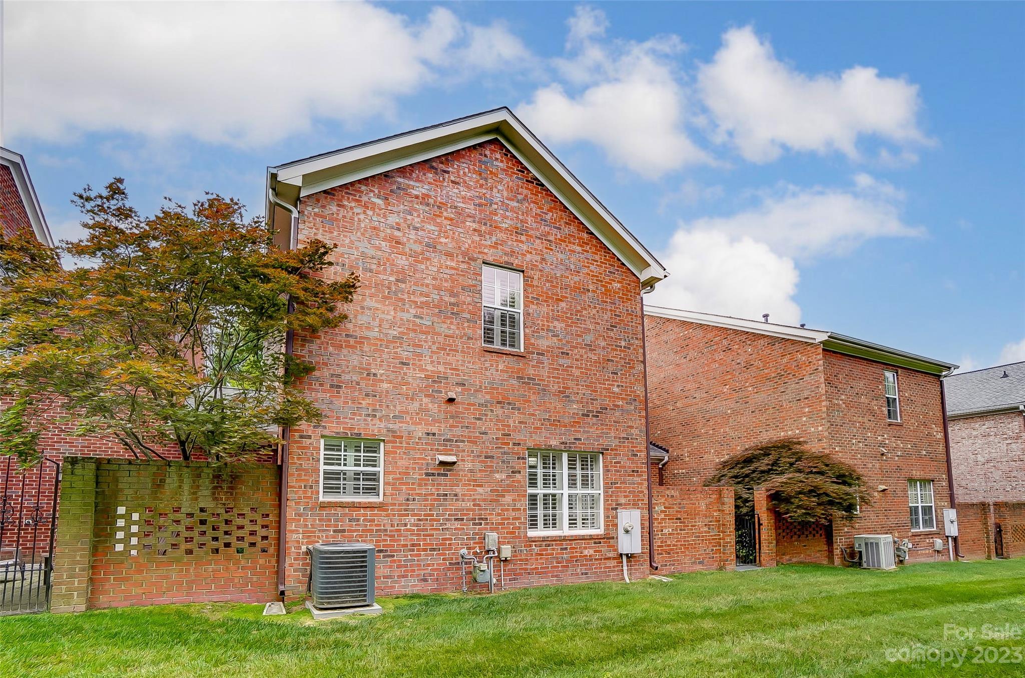 Bonnie Briar - Residential