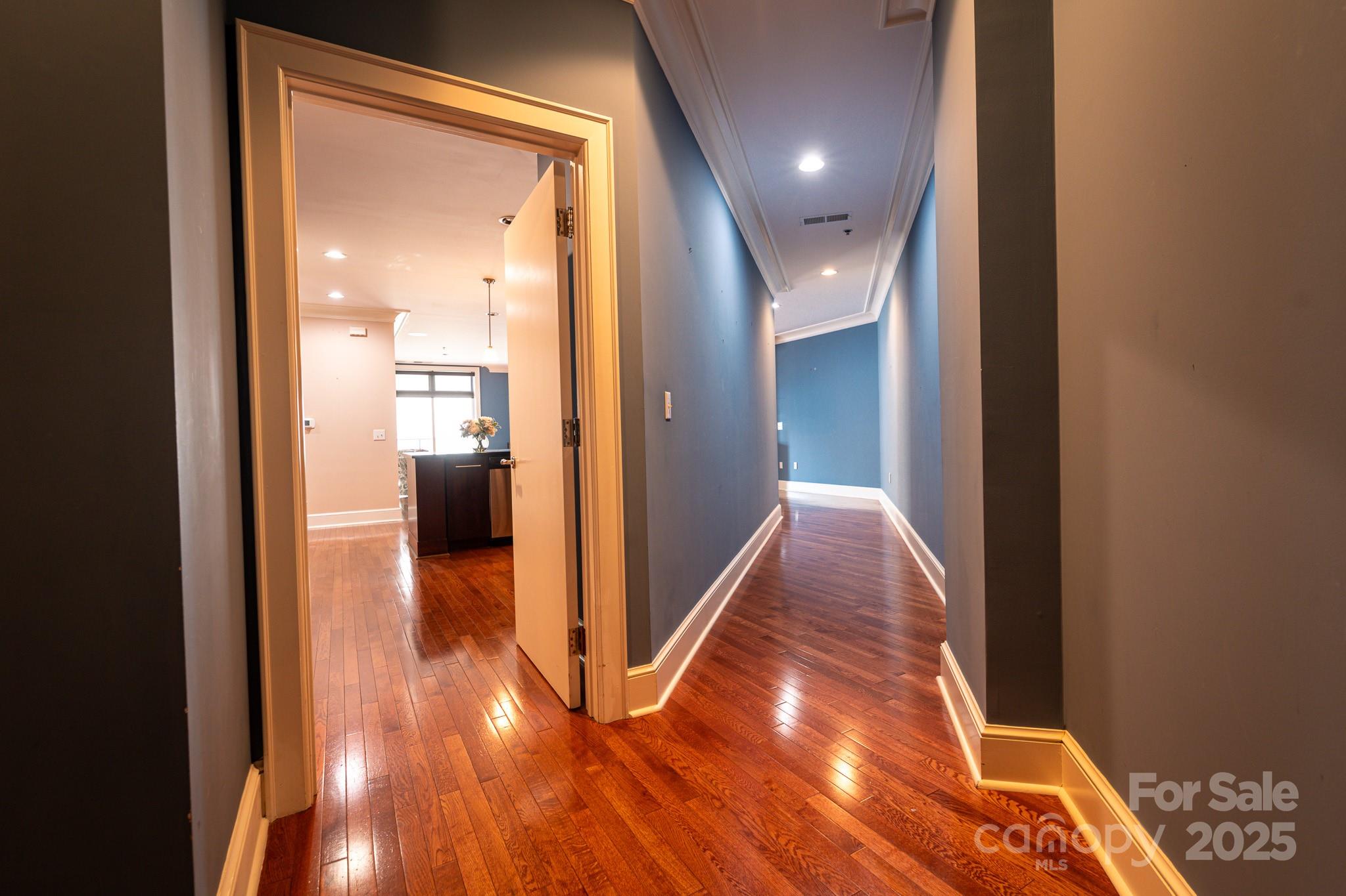 21 Battery Park Avenue 404