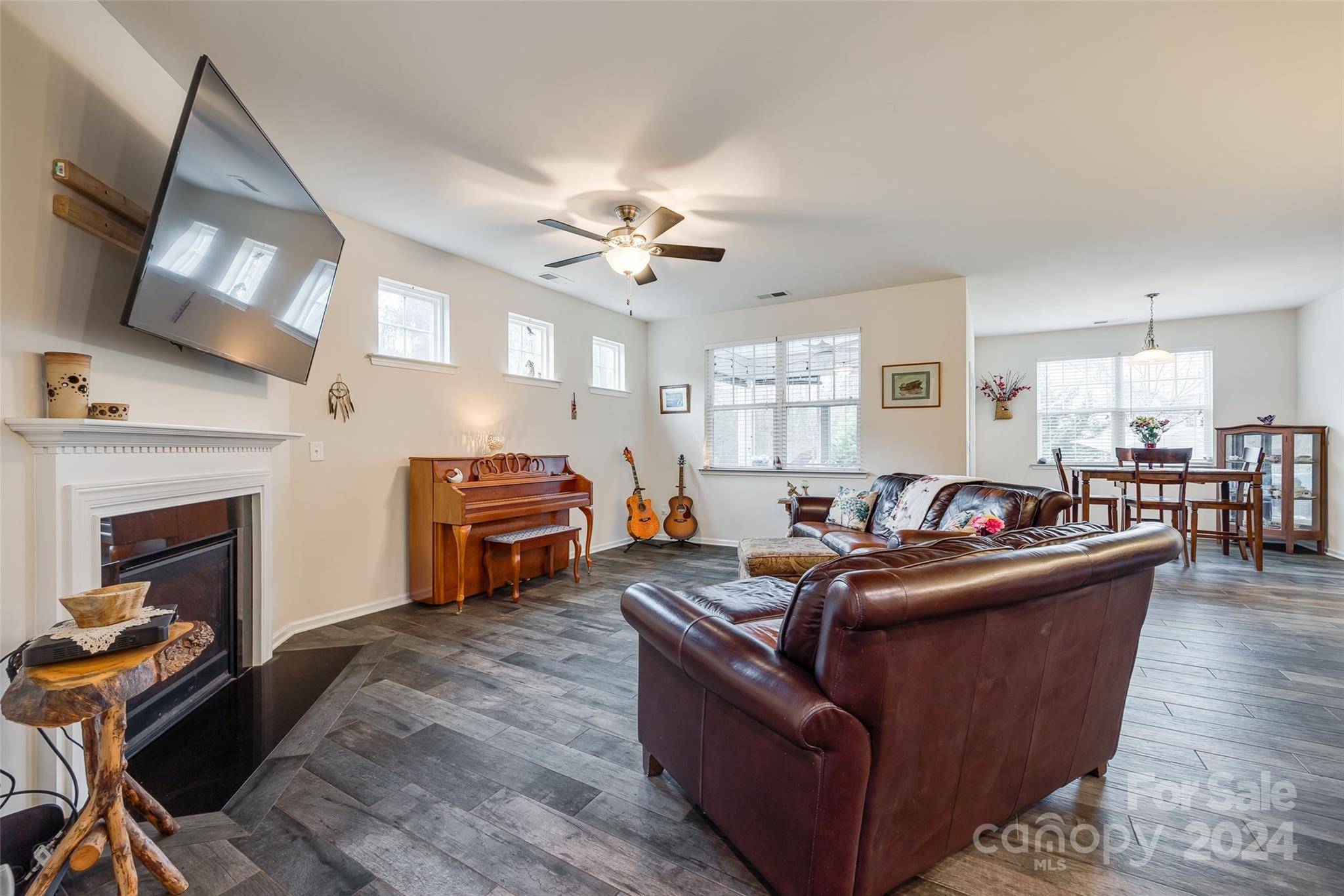 The Pinnacle at Handsmill - Residential