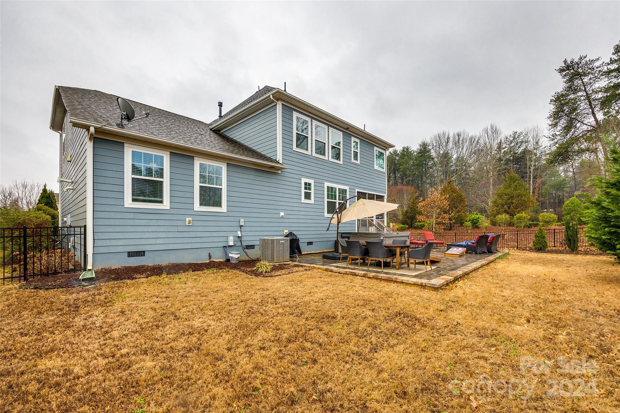 The Pinnacle at Handsmill - Residential