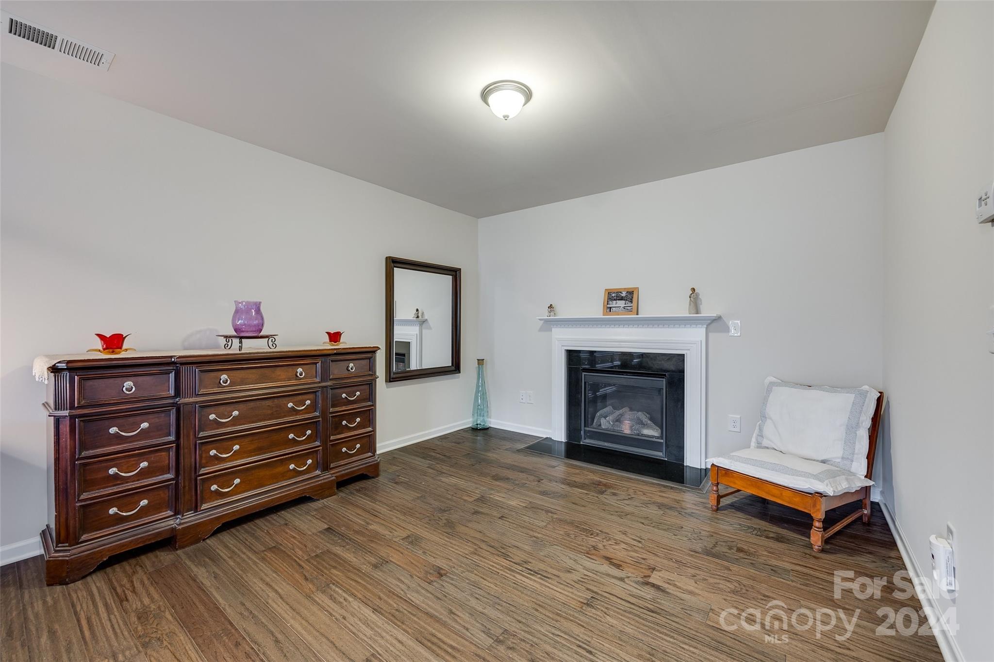 The Pinnacle at Handsmill - Residential