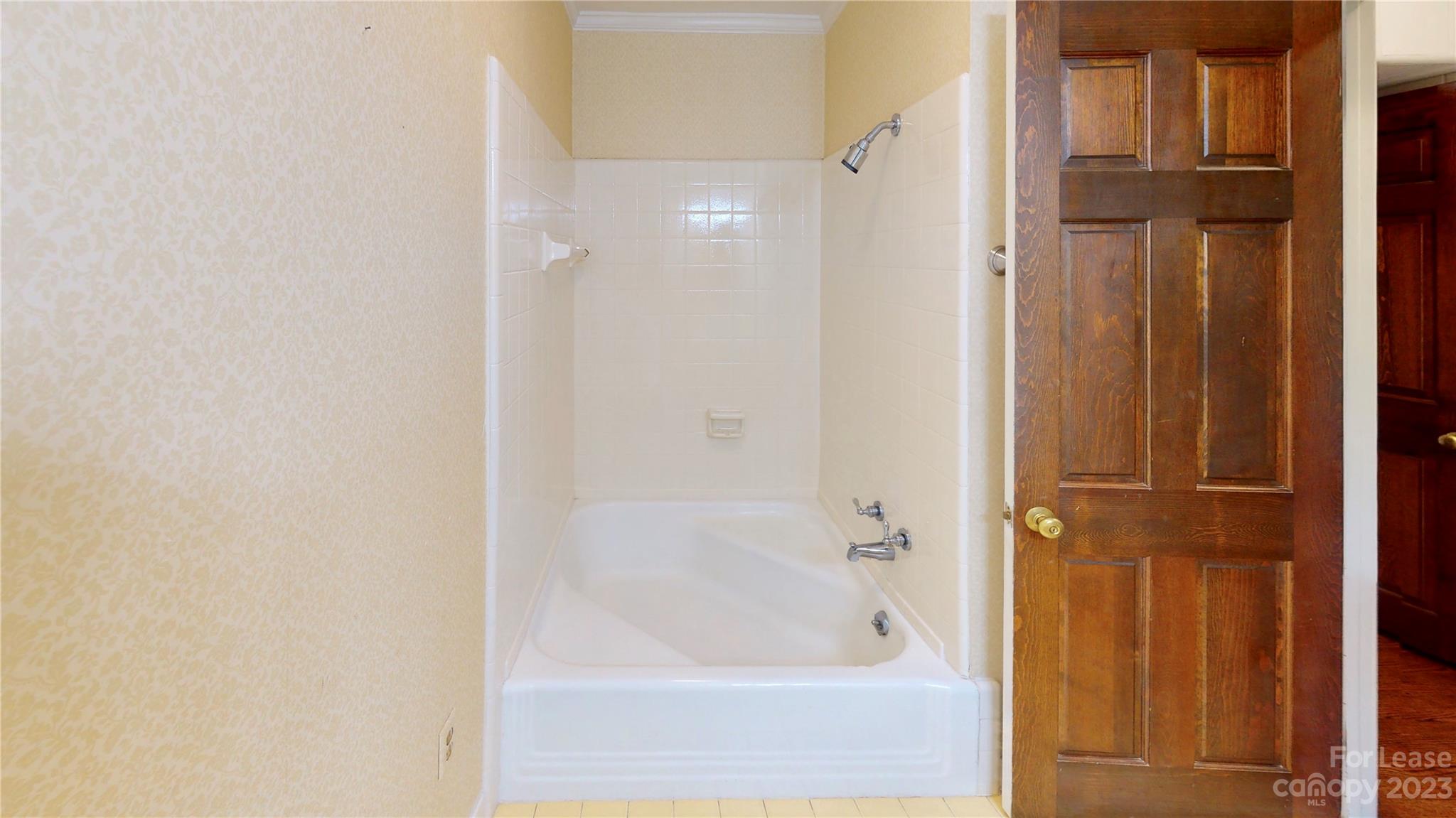 Carmel Country Club - Residential Lease