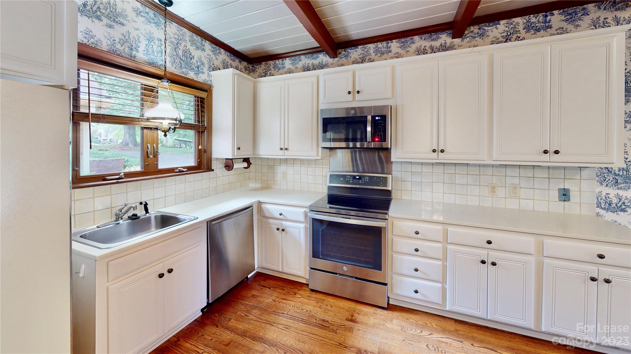 Carmel Country Club - Residential Lease