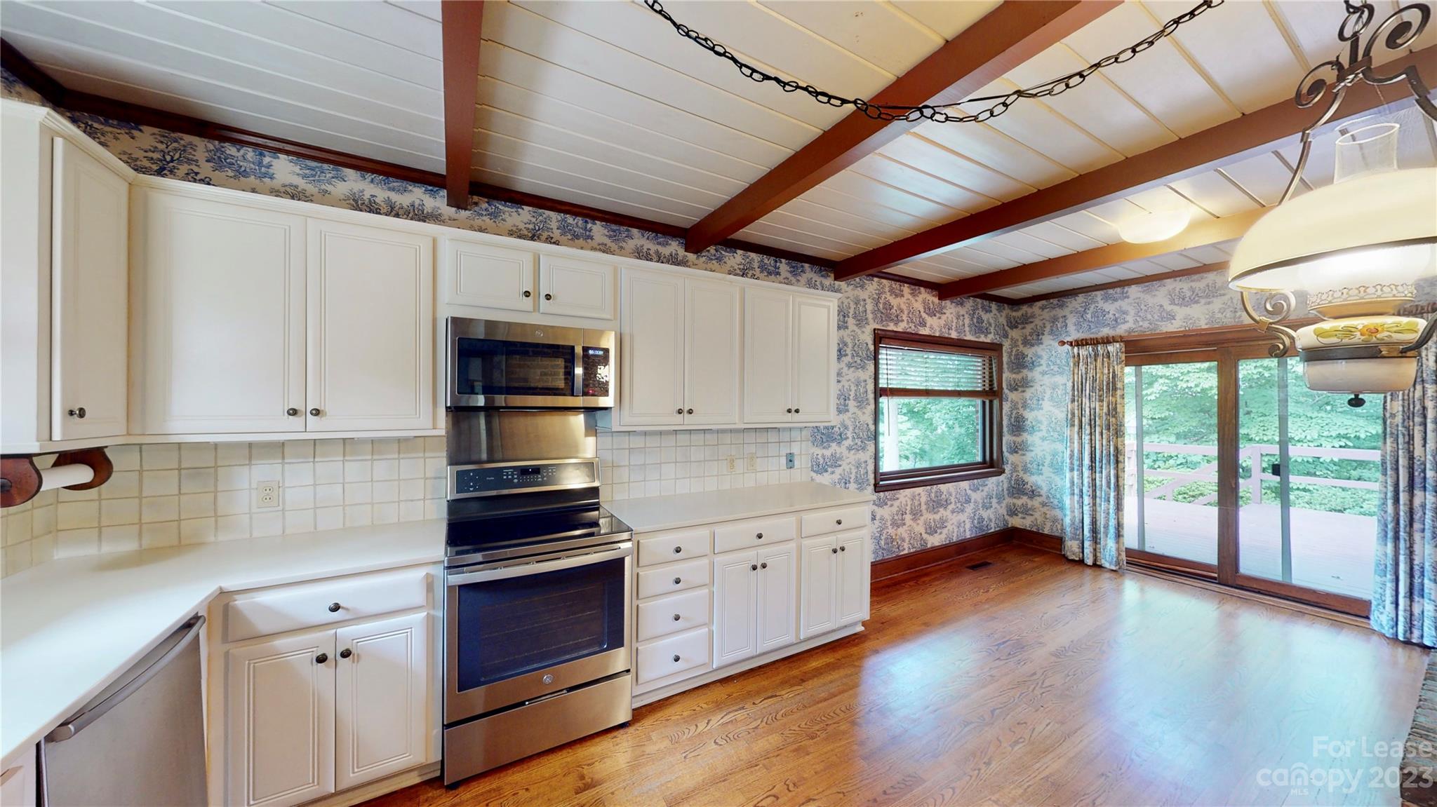 Carmel Country Club - Residential Lease