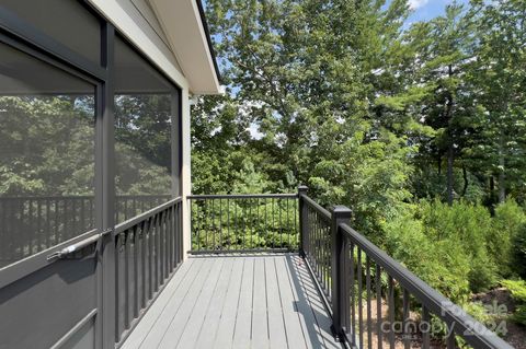 A home in Hendersonville