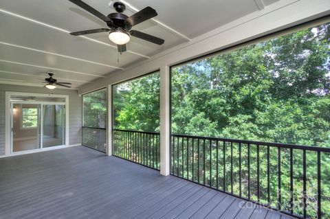 A home in Hendersonville