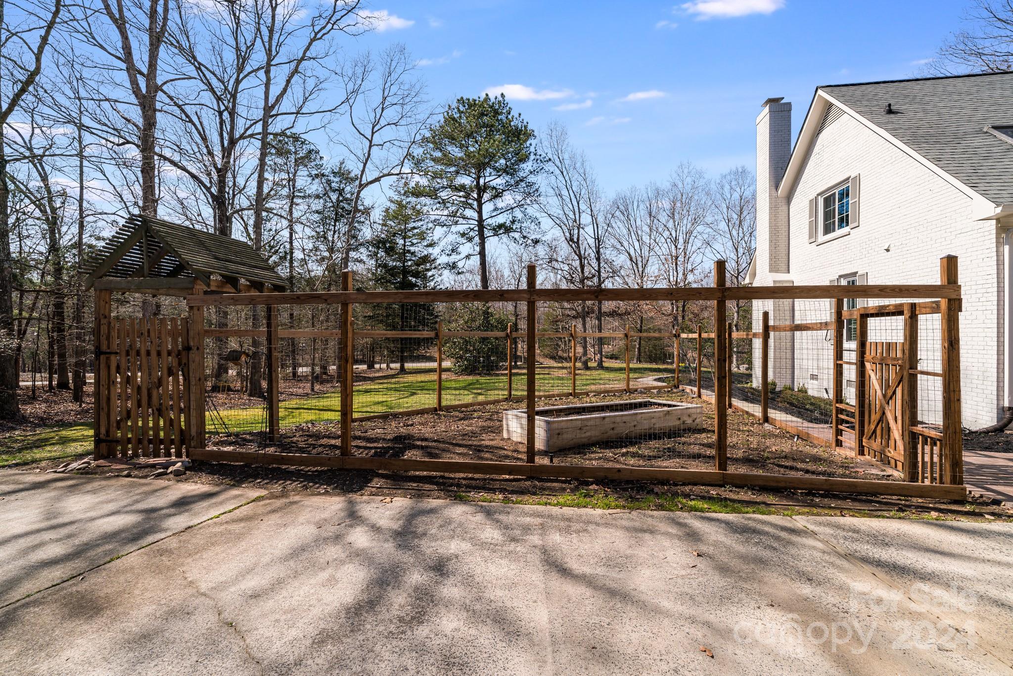 Fairfax Farms - Residential