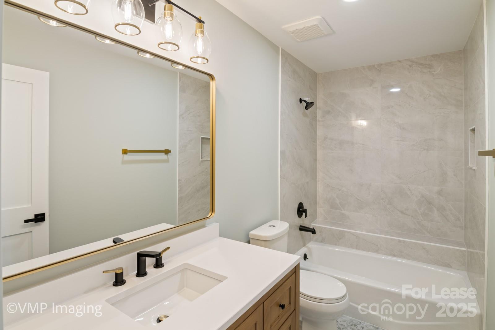 Spinnaker Cove - Residential Lease