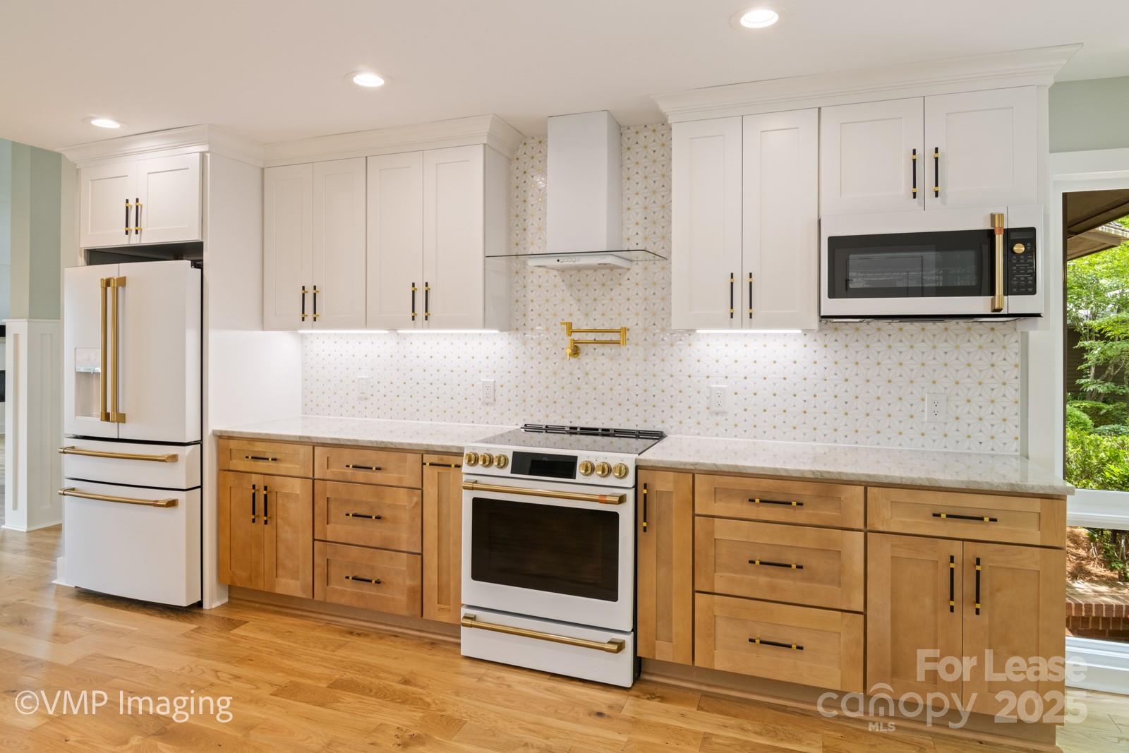 Spinnaker Cove - Residential Lease