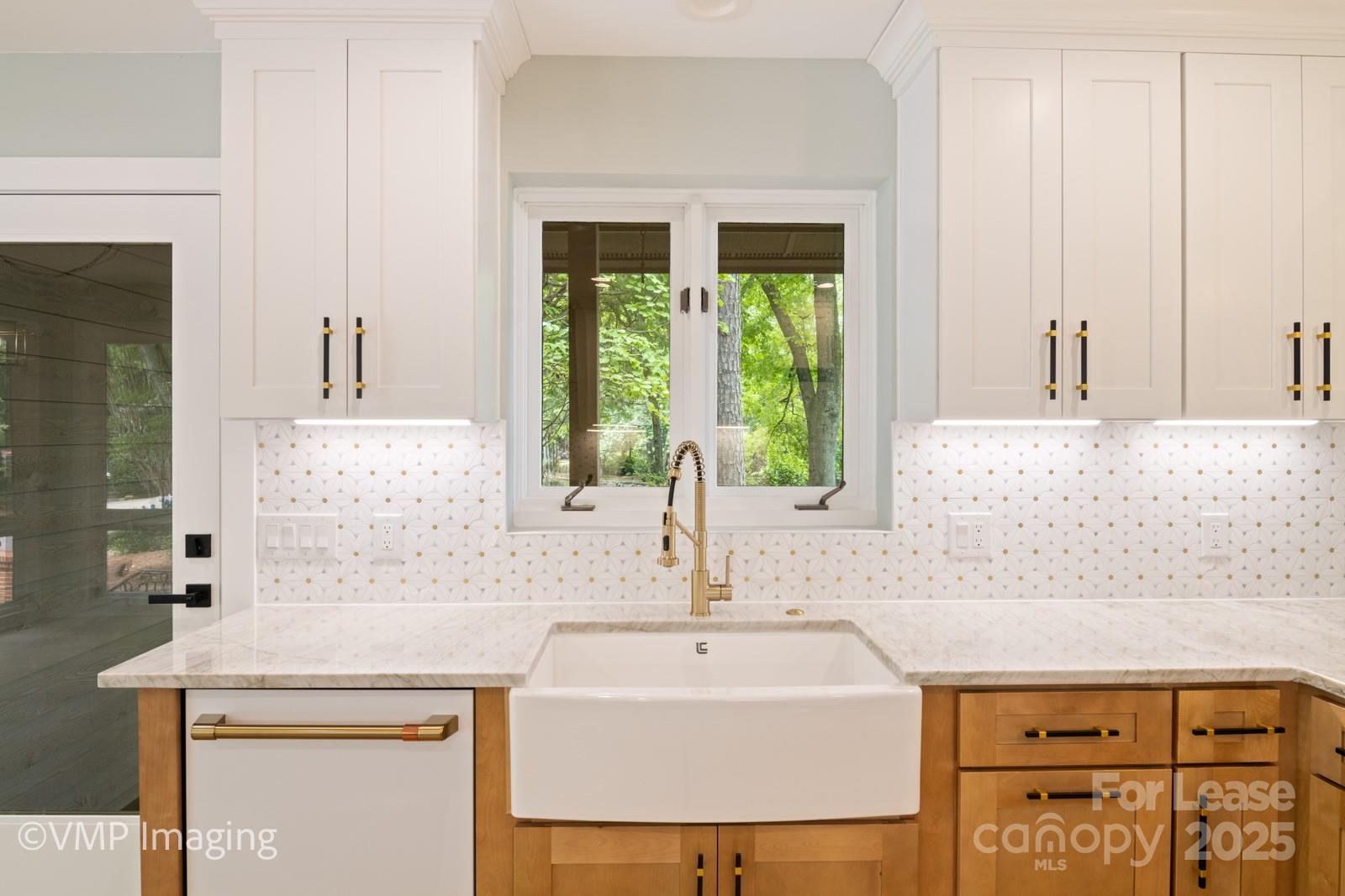 Spinnaker Cove - Residential Lease