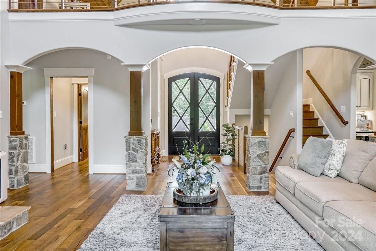 Jacobs Woods - Residential