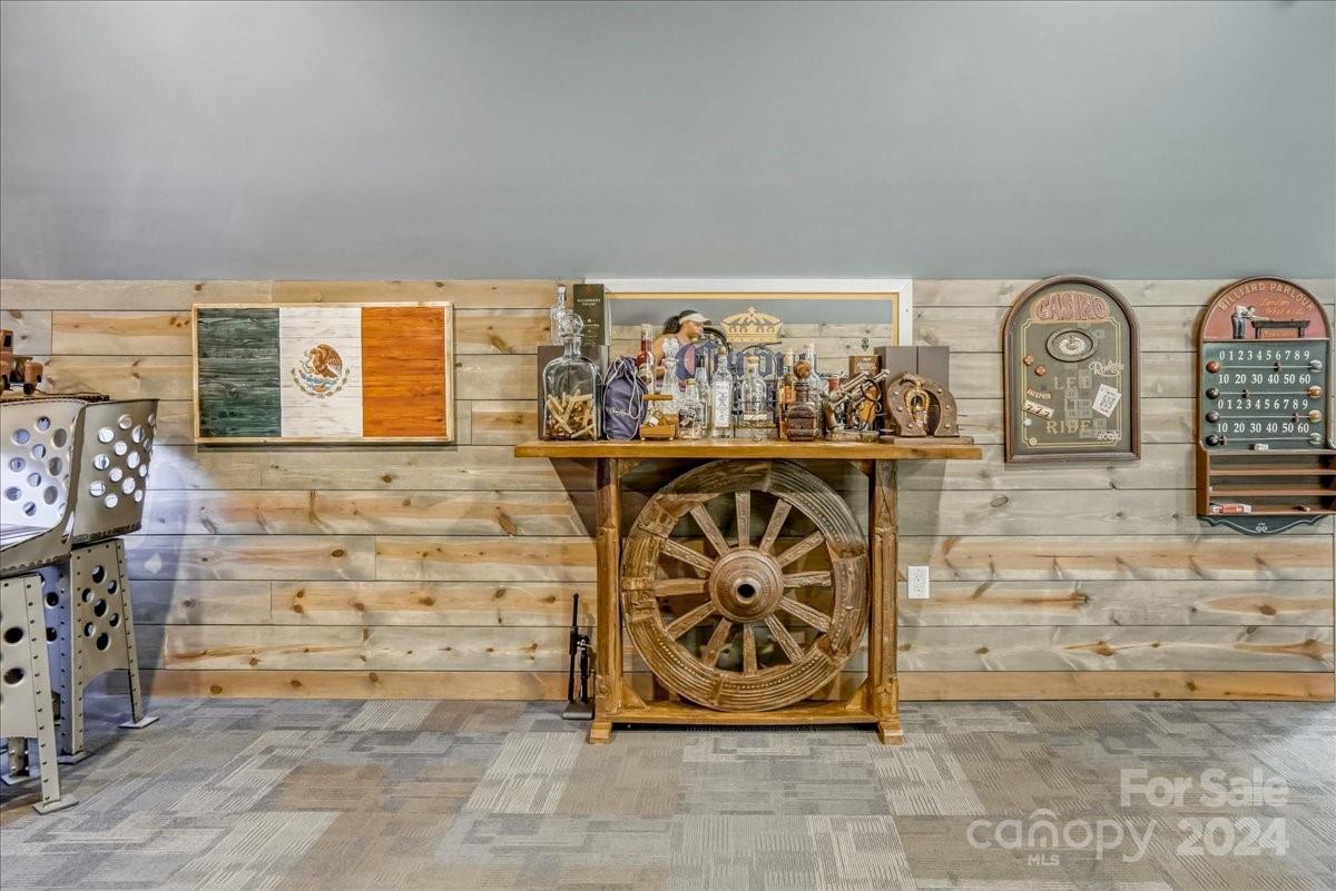 Jacobs Woods - Residential