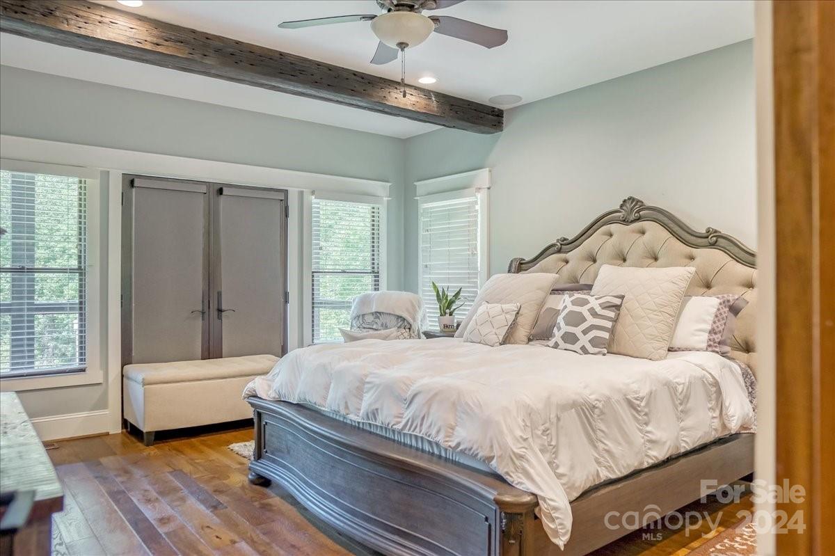 Jacobs Woods - Residential