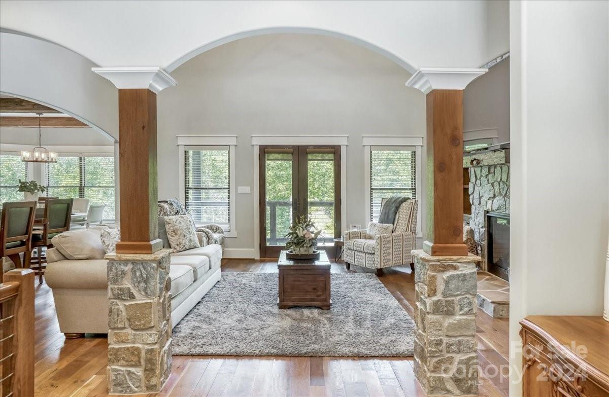 Jacobs Woods - Residential