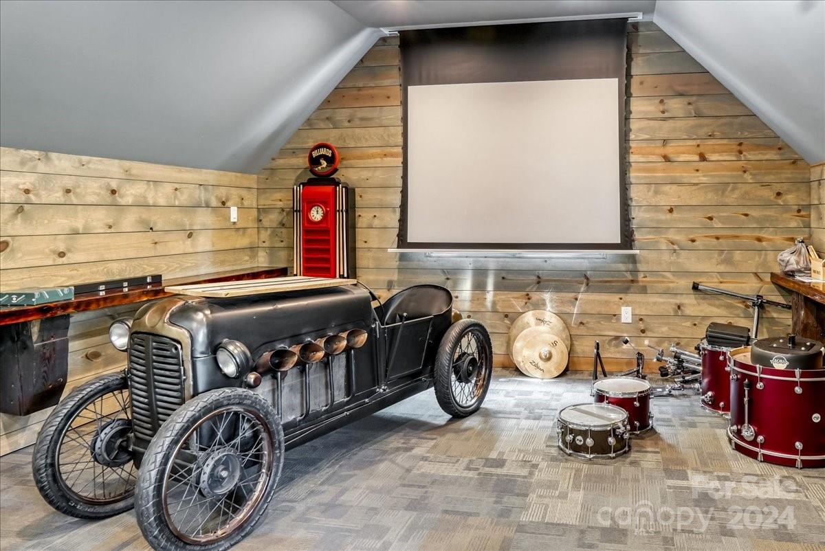 Jacobs Woods - Residential