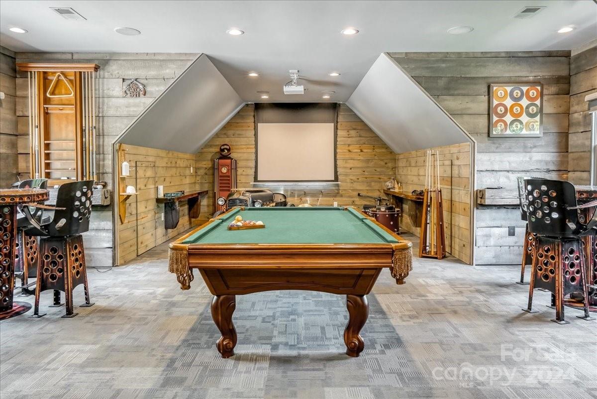 Jacobs Woods - Residential