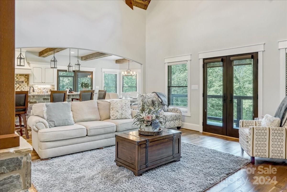 Jacobs Woods - Residential