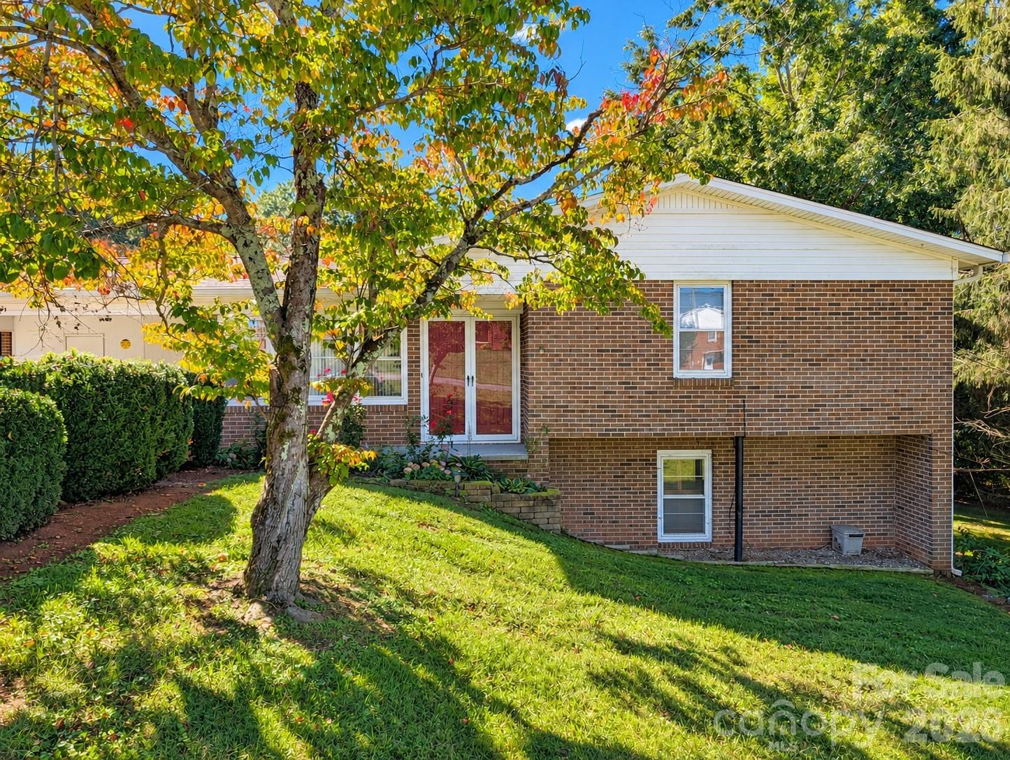 106 Valley View Street