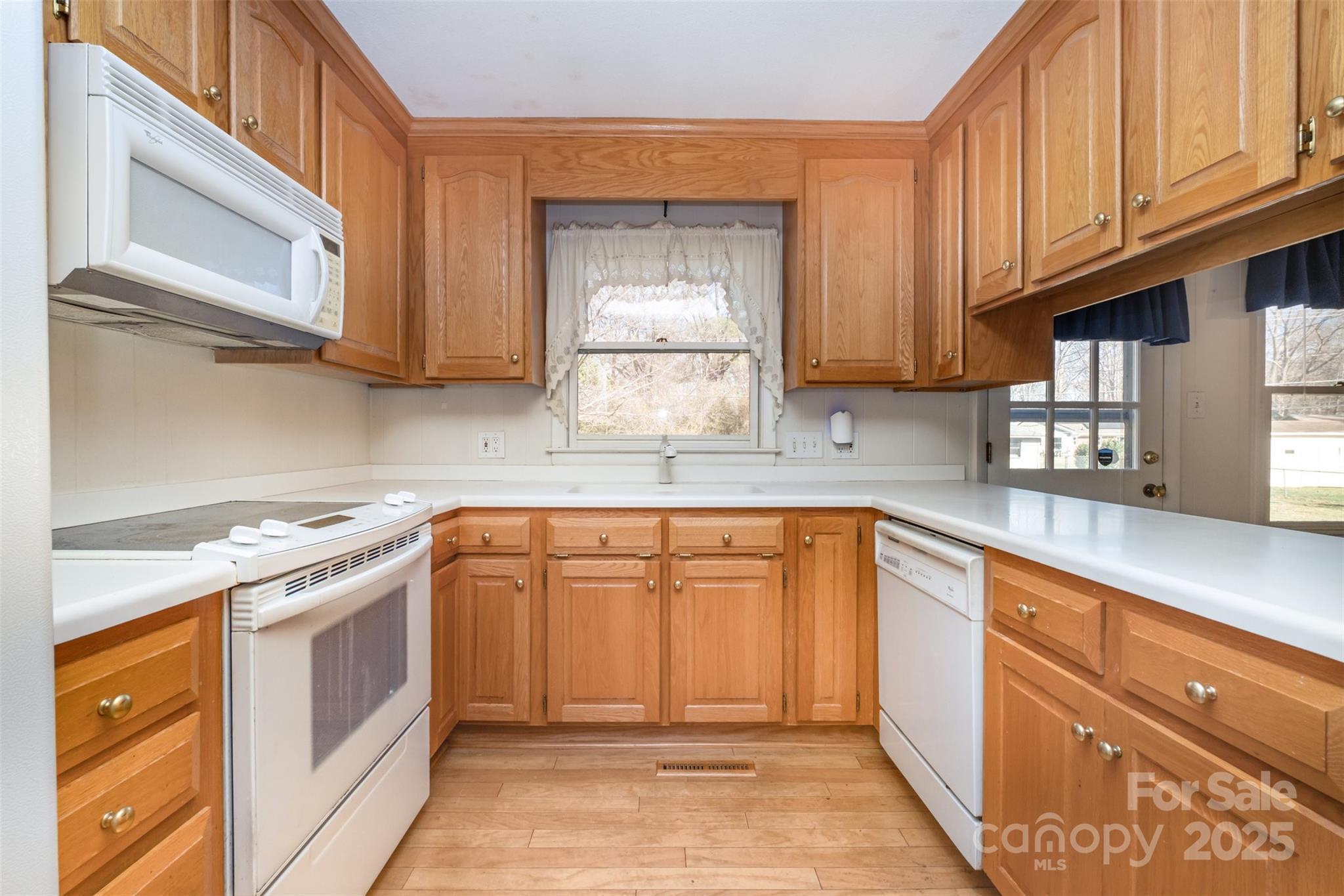 830 S Magnolia Street