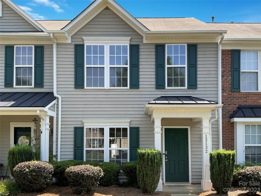 Are you looking for a low maintenance home that is ready to move in?  This adorable townhome with a hard to find detached garage located in Huntersville may be just what you are looking for.  This home features a great floorplan with a sunroom downstairs, eat in kitchen, large windows, and spacious closets.  Located in a desirable neighborhood close to schools, restaurants and shopping. Come out today and take a look!