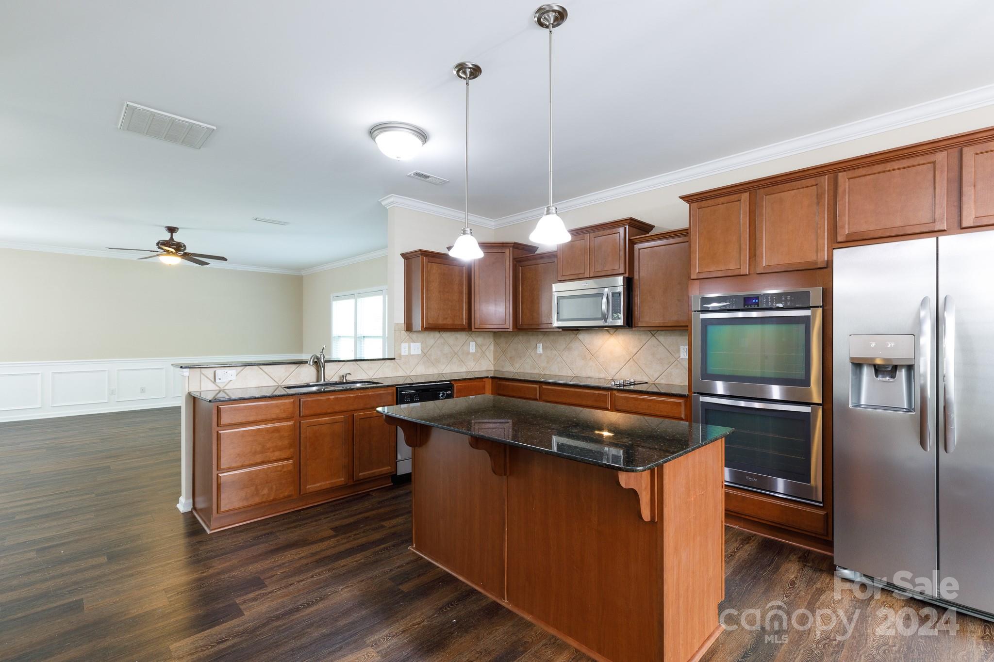 Lake Ridge - Residential