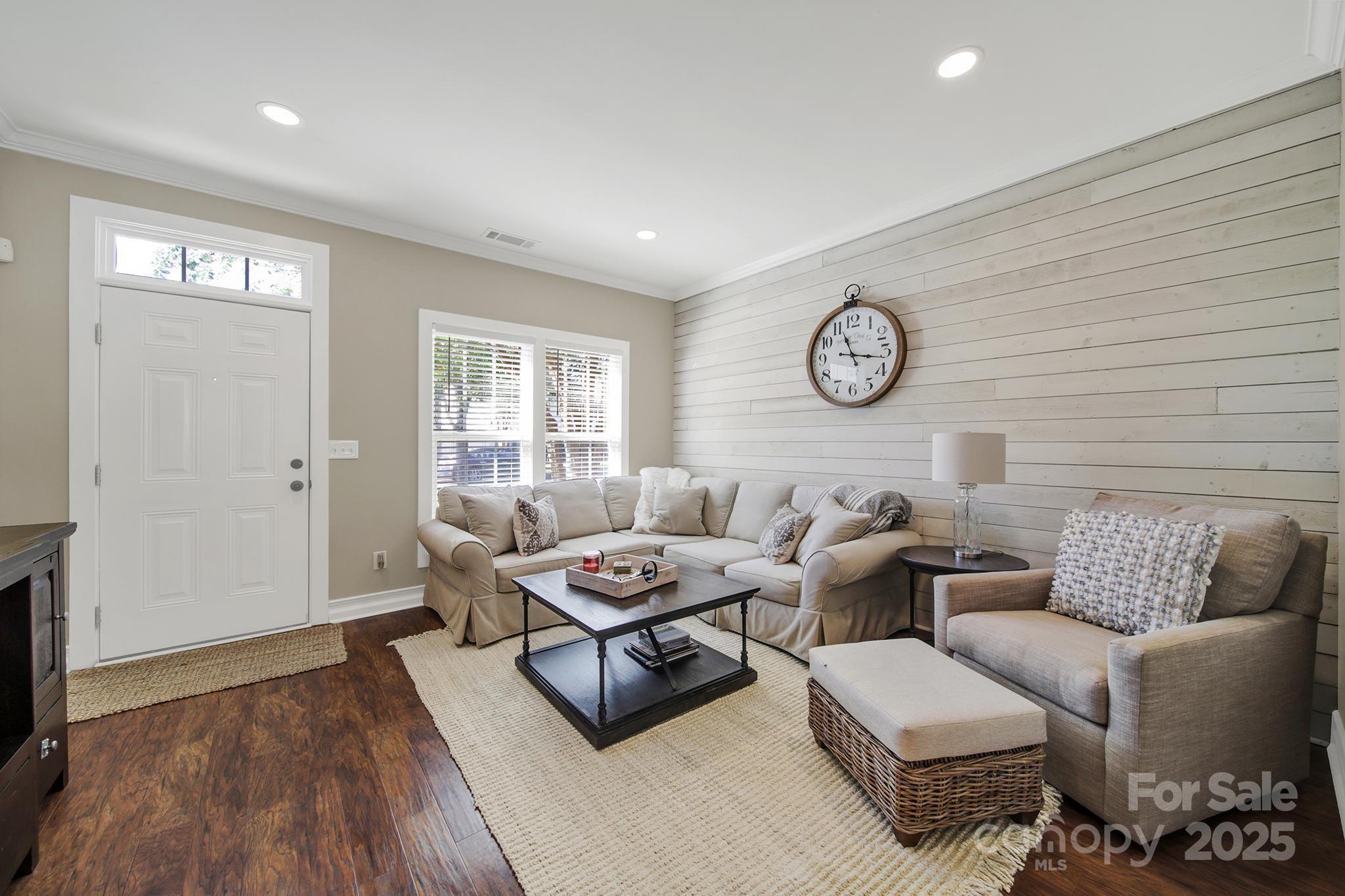 10121 Alexander Martin Avenue