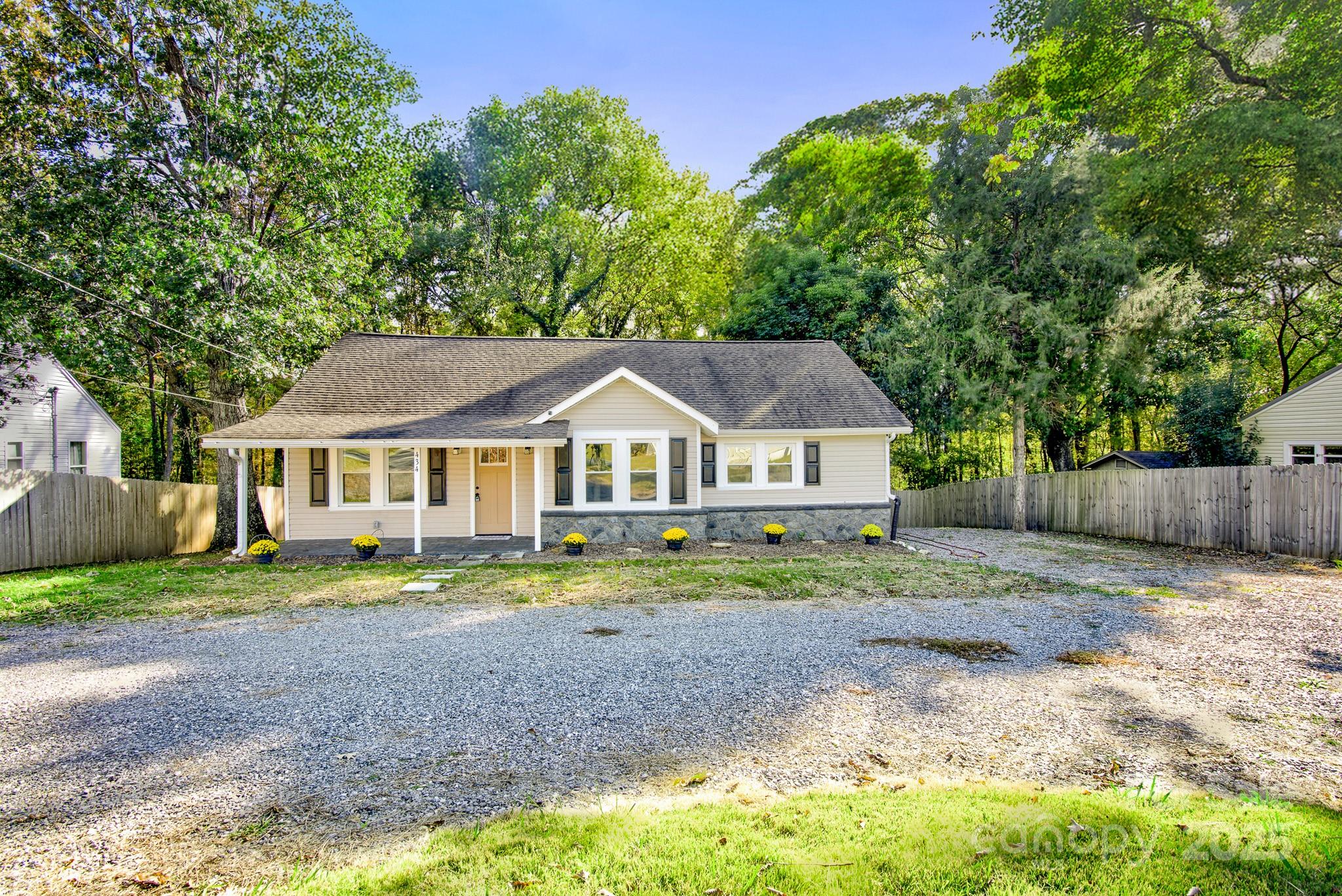 434 E Salisbury Street