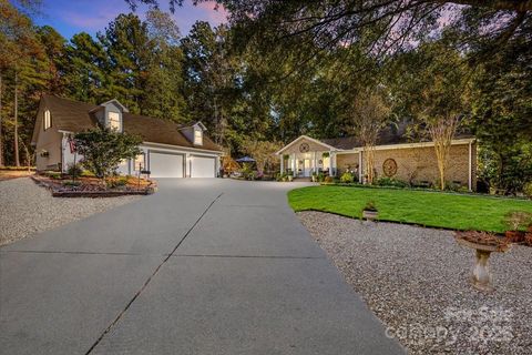 Photo of 9701 Deer Run Road, Waxhaw, NC 28173 (MLS # 4314742)