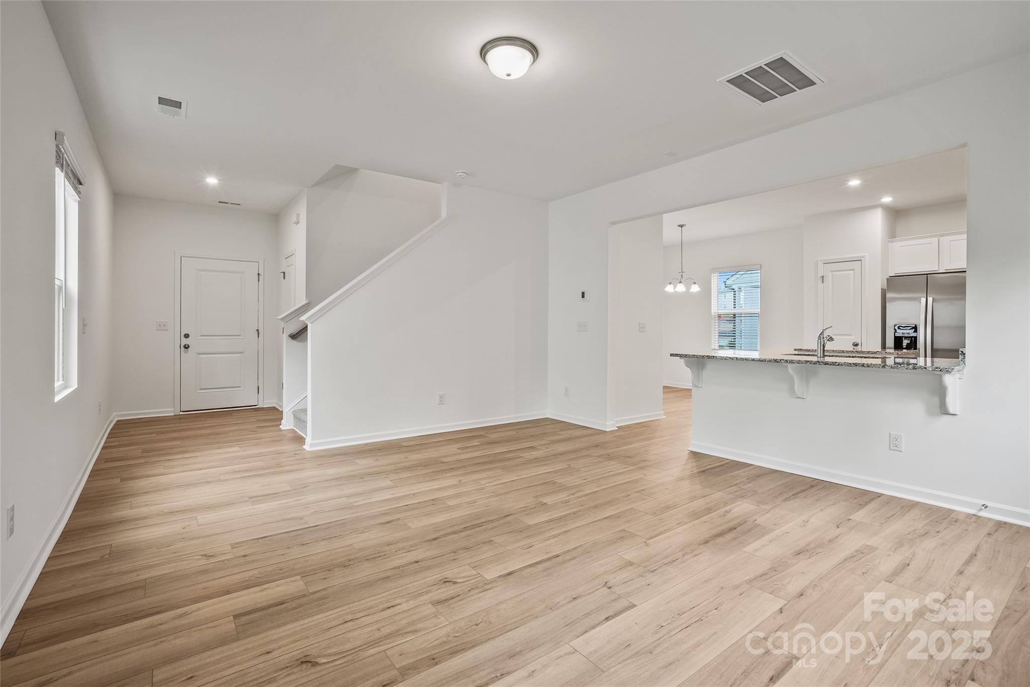 11533 Glasden Lane 526