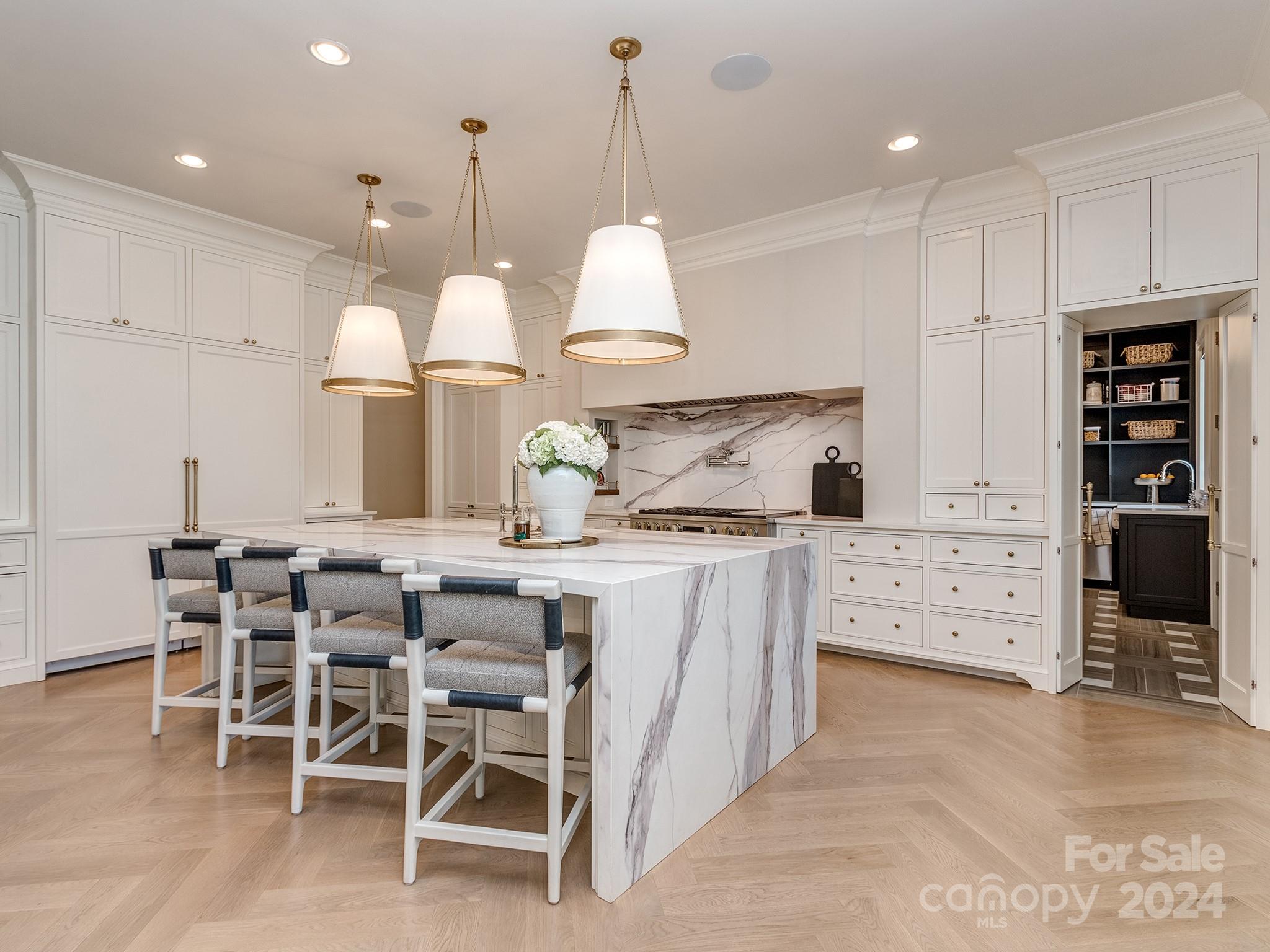 Twin Lakes - Residential