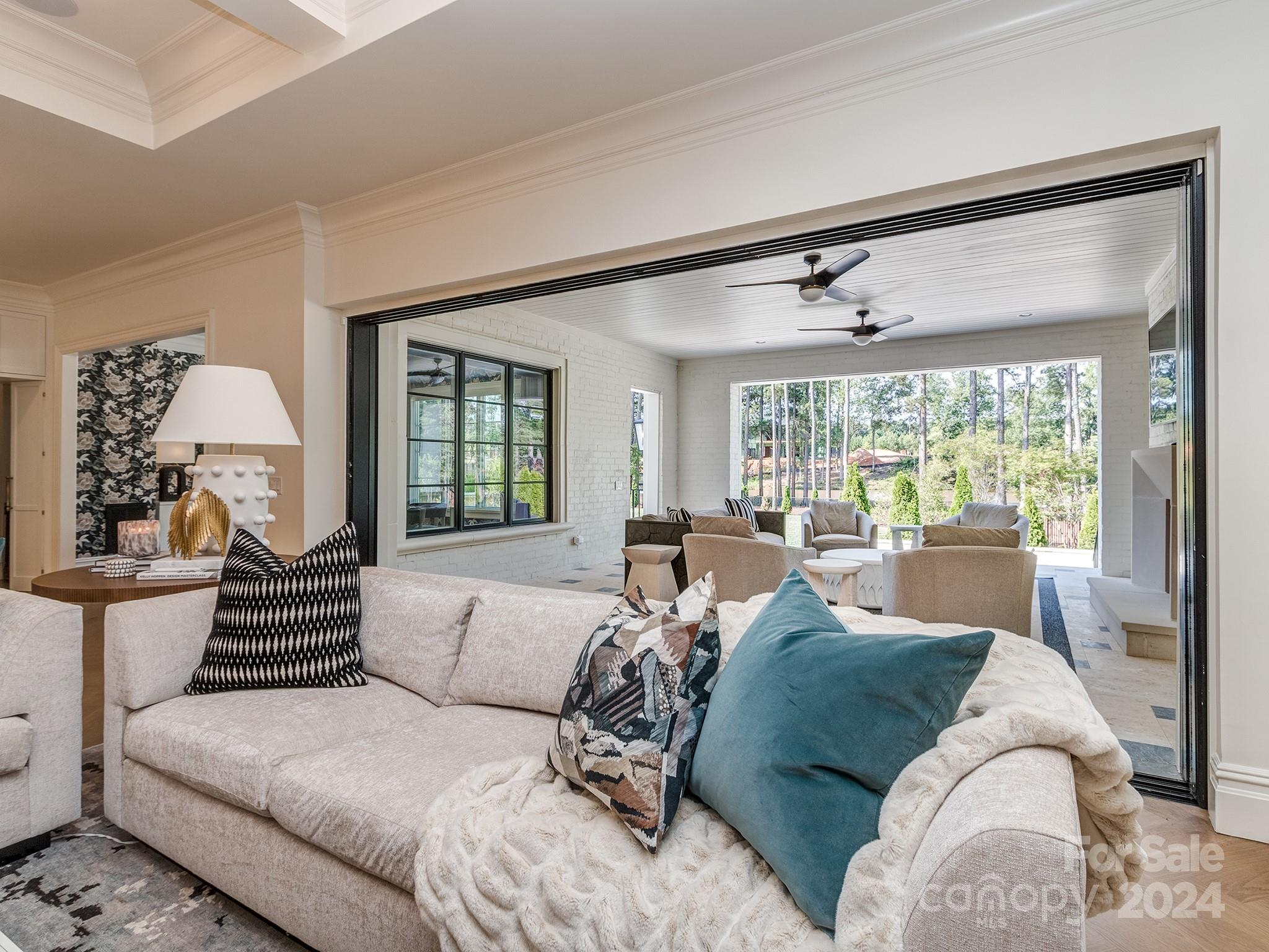 Twin Lakes - Residential