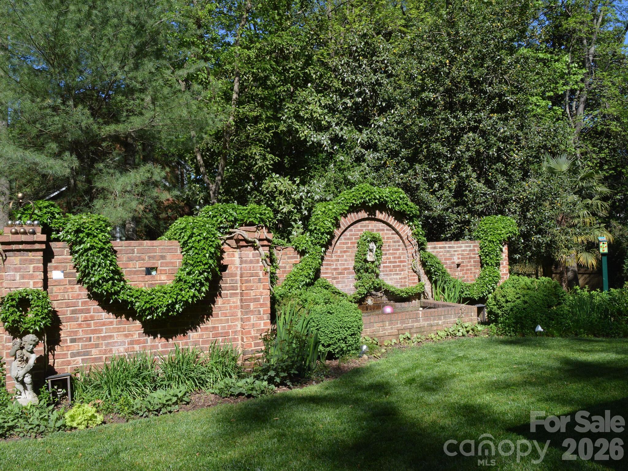 Deering Oaks - Residential