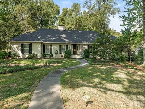 Photo of 2424 Richardson Drive, Charlotte, NC 28211 (MLS # 4338271)