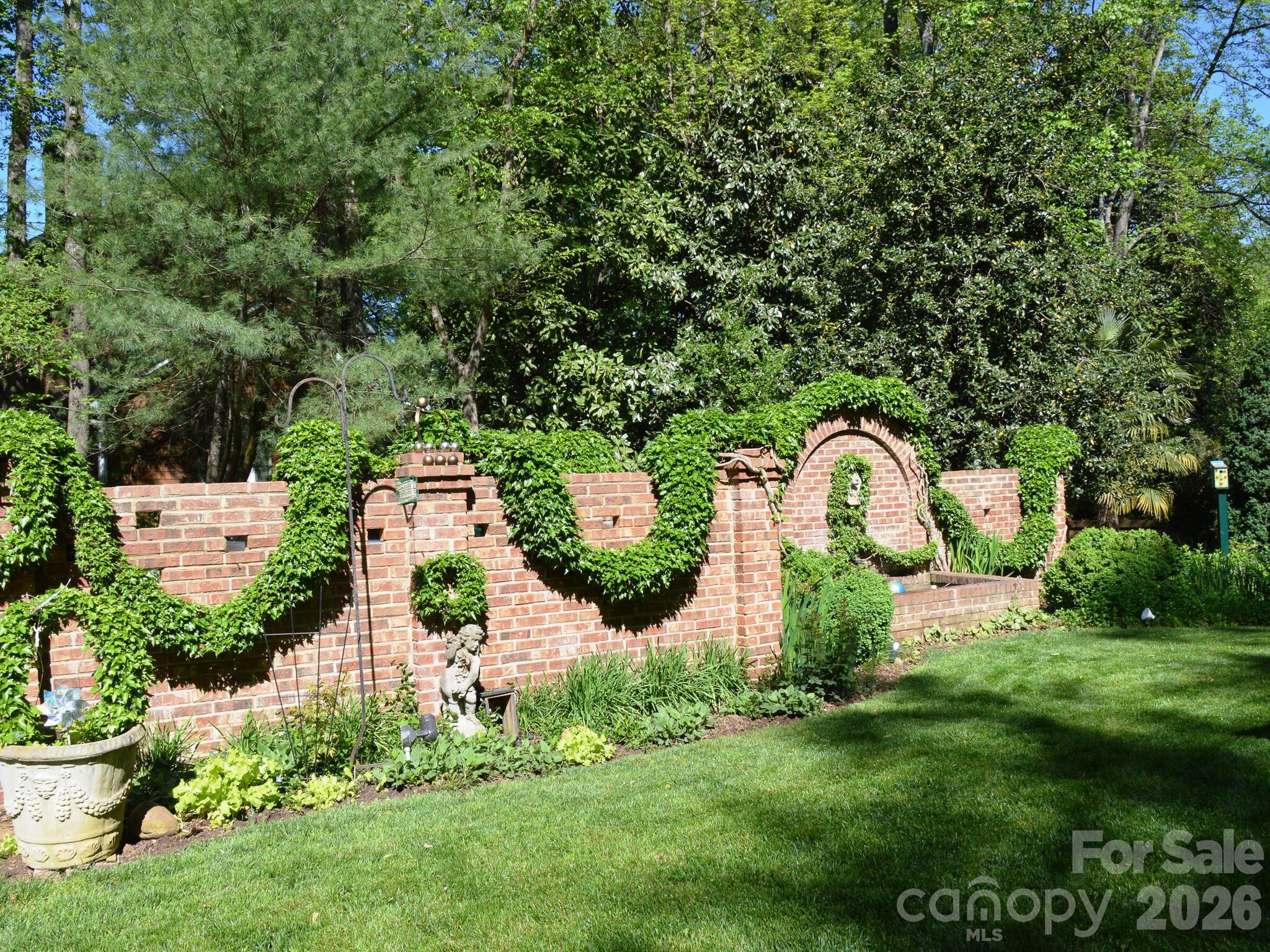 Deering Oaks - Residential