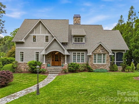 Photo of 76 Edgelawn Road, Asheville, NC 28804 (MLS # 4391400)