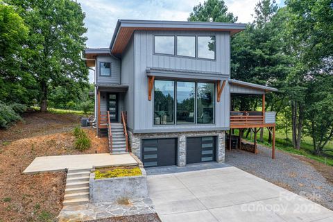 22 Lara Drive Mills River NC 28759