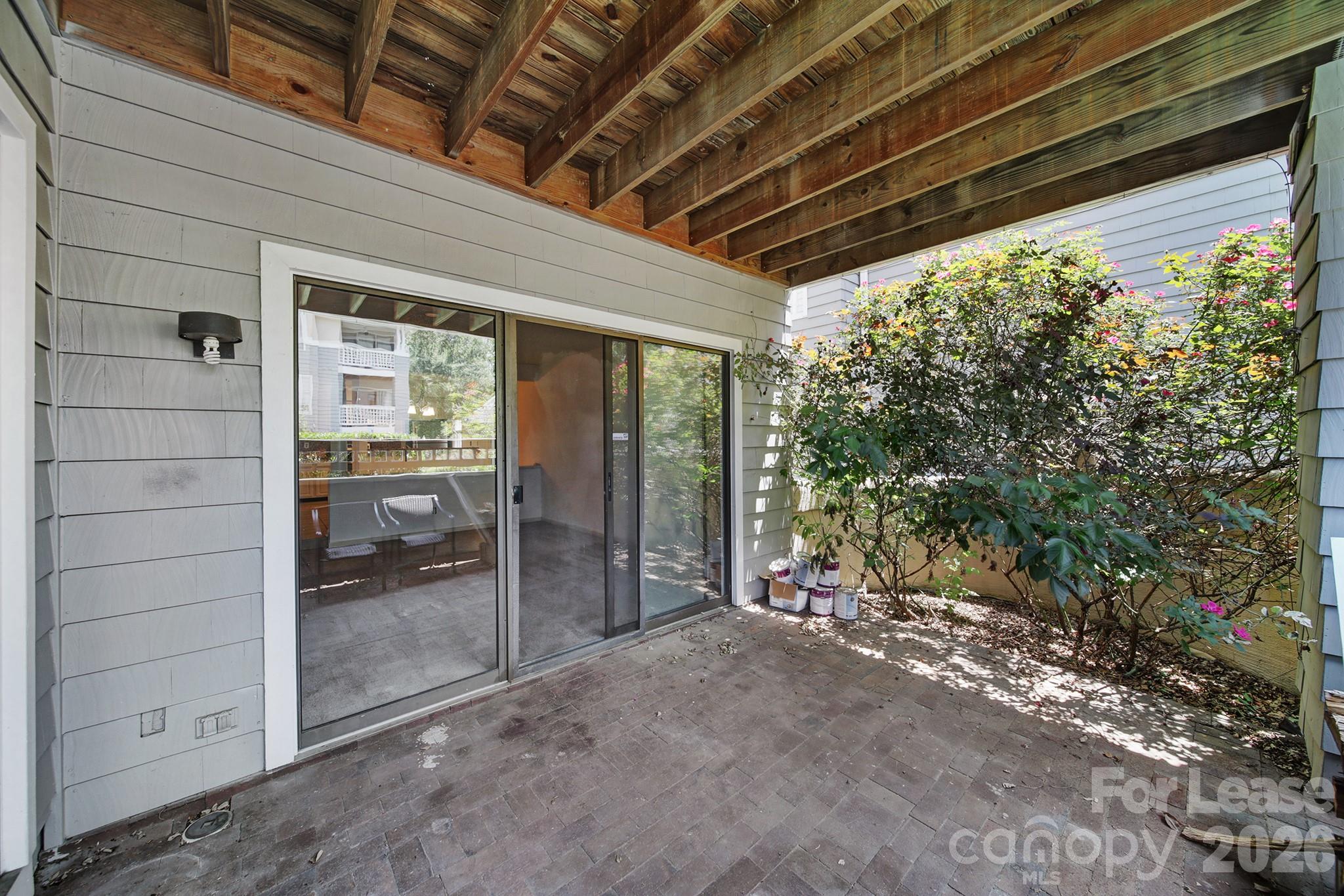 Queens Station - Residential Lease