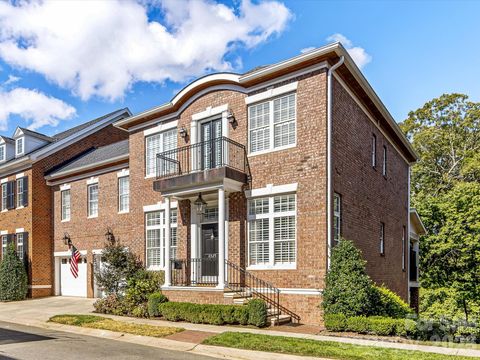 6525 Wakehurst Road Charlotte NC 28226