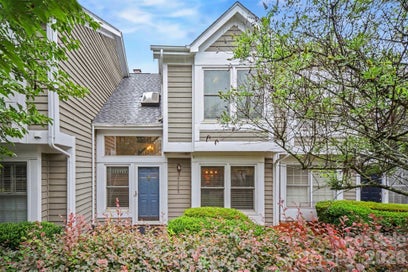8205 Tradd Court Charlotte NC 28210